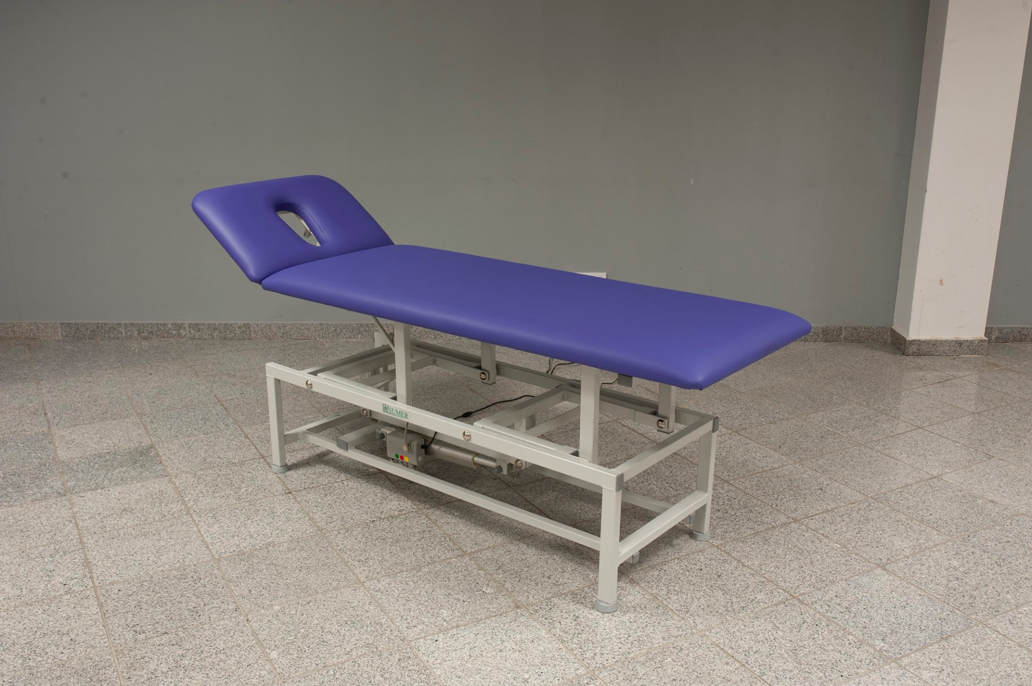 Przykładowe zamówienie: stół do masażu i rehabilitacji Sumer Reha Cube Electra